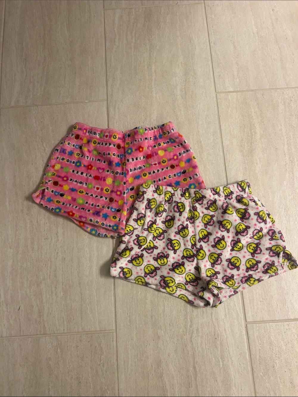 Girls' Pink & White Emoji Fleece Lounge Shorts - Soft Plush Sleepwear